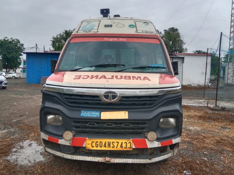108 एंबुलेंस में एमडीएमए ड्रग की तस्करी,  मंदसौर  के दो युवक गिरफ्तार
